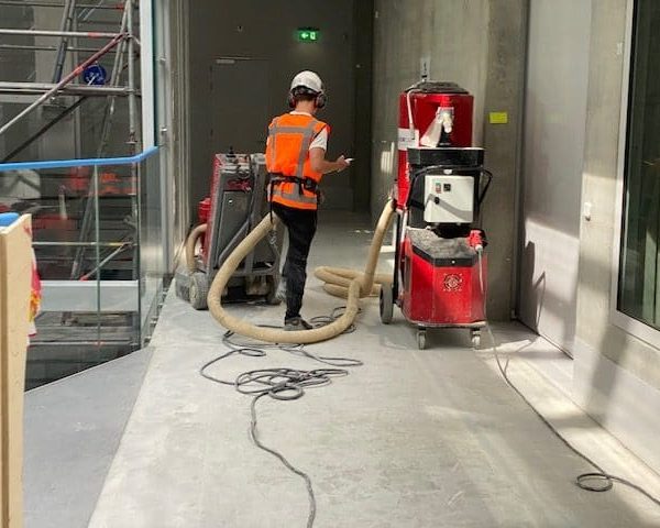 Beton schuren