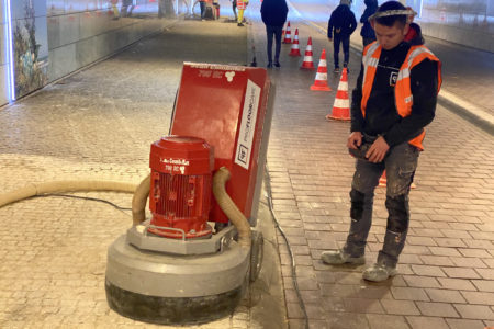 Boucharderen met bushhammers