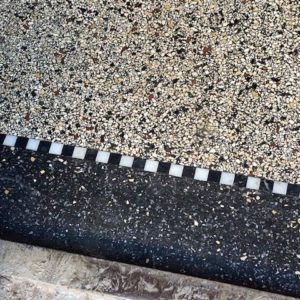 gepolijst granito met mozaïek