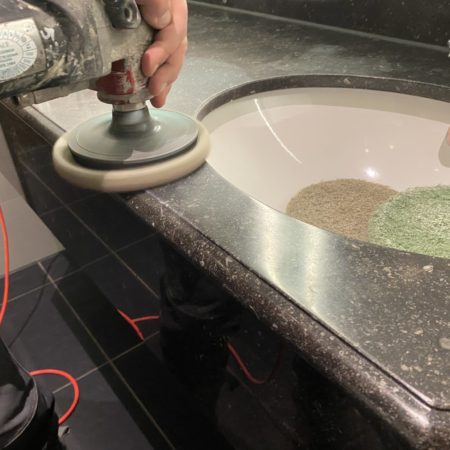 Belgisch hardsteen polijsten