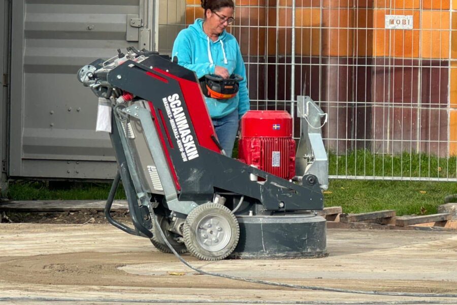 Verregend beton-machinaal schuren
